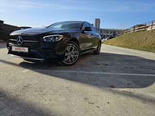 2021 Mercedes-Benz E-Класс 300 e V (W213, S213, C238) Рестайлинг, чёрный, 6000000 рублей, вид 3