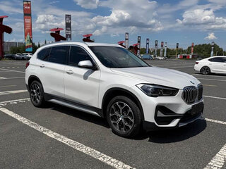 2022 BMW X1 Long 20Li sDrive II (F48) Рестайлинг, белый, 2180000 рублей, вид 3