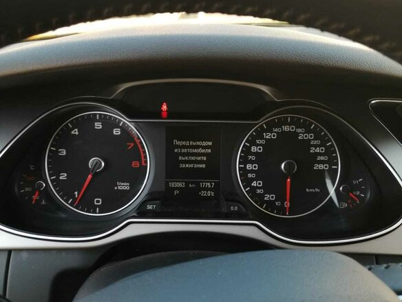 2014 Audi A4 IV (B8) Рестайлинг, чёрный, 1350000 рублей - вид 5