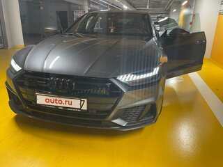 2021 Audi A7 55 TFSI II (4K), серебристый, 6890000 рублей, вид 3