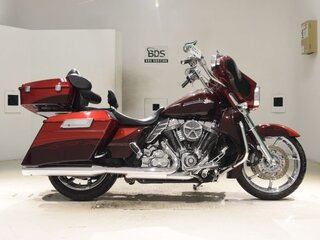 2012 Harley-Davidson Street Glide, красный, 889000 рублей, вид 2