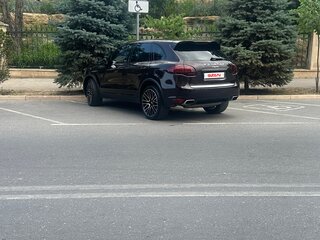 2013 Porsche Cayenne II (958), белый, 3990000 рублей, вид 3