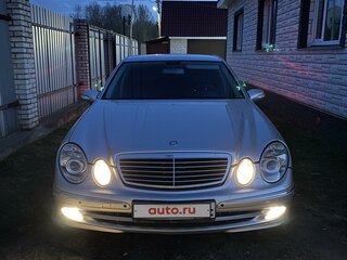2005 Mercedes-Benz E-Класс 280 III (W211, S211), серебристый, 1400000 рублей, вид 5