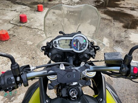 2011 Triumph Tiger 800, жёлтый, 630000 рублей, вид 4