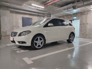 2013 Mercedes-Benz B-Класс 180 II (W246), белый, 1100000 рублей, вид 1