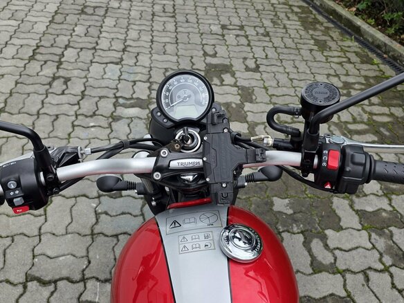 2018 Triumph Scrambler, красный, 920000 рублей - вид 16