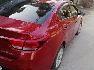 2017 Kia Rio IV, красный, 1300000 рублей, вид 4