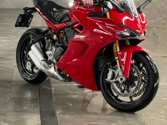 2019 Ducati Supersport, красный, 1470000 рублей