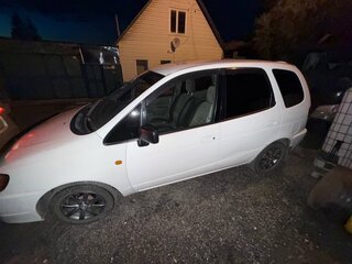 1999 Toyota Corolla Spacio I, белый, 420000 рублей, вид 3
