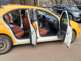 2016 Skoda Rapid I, жёлтый, 550000 рублей, вид 3