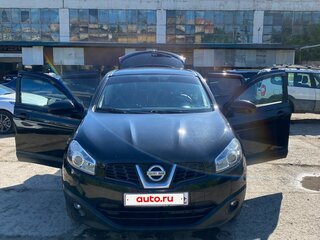 2010 Nissan Qashqai I Рестайлинг, чёрный, 1290000 рублей, вид 2