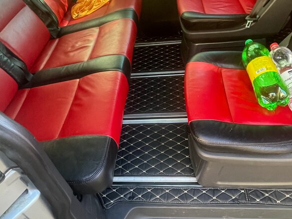 2003 Volkswagen Multivan T5, серебристый, 1200000 рублей - вид 12