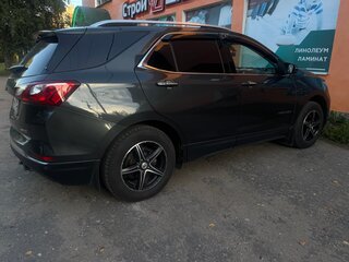 2018 Chevrolet Equinox III, серый, 1890000 рублей, вид 3