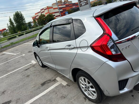 2015 Honda Fit III, серебристый, 850000 рублей - вид 5