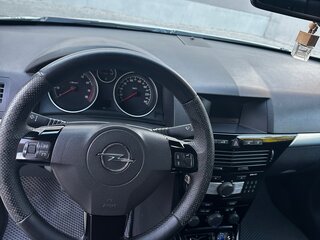 2010 Opel Astra H Рестайлинг, белый, 580000 рублей, вид 5