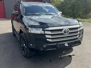 2023 Toyota Land Cruiser 300 Series, чёрный, 10200000 рублей, вид 3