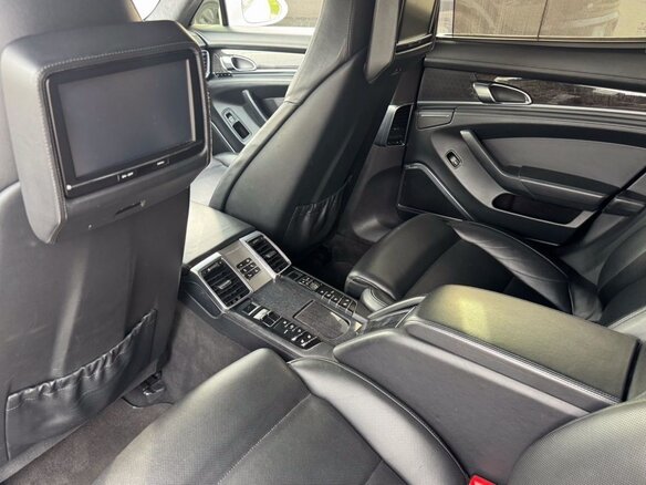 2010 Porsche Panamera Turbo I, белый, 2500000 рублей - вид 11