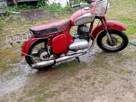 1976 Jawa 350/360, красный, 70000 рублей, вид 2