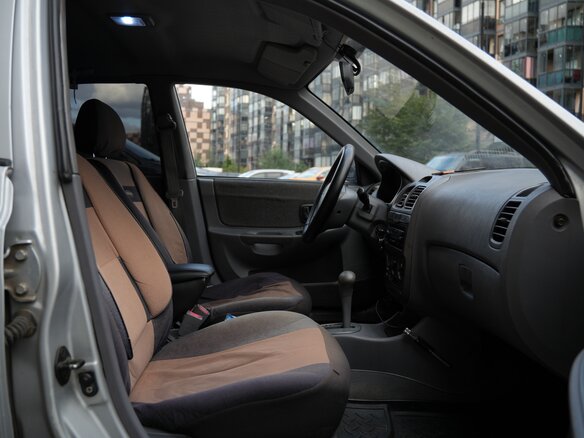 2005 Hyundai Accent ТагАЗ II, серебристый, 250000 рублей - вид 24