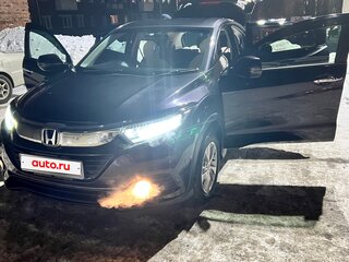 2020 Honda Vezel I Рестайлинг, чёрный, 2630000 рублей, вид 2