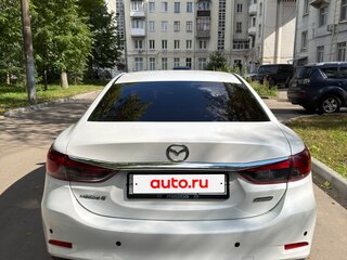 2017 Mazda 6 III (GJ) Рестайлинг, белый, 1700000 рублей, вид 3