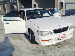 1999 Nissan Laurel VIII (C35), белый, 600000 рублей, вид 2