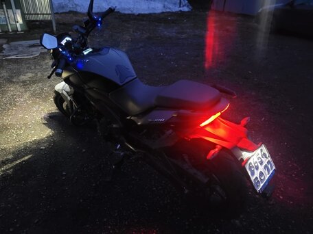 2021 Bajaj Dominar 400, чёрный, 365000 рублей, вид 4