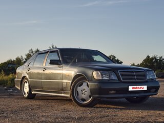 1995 Mercedes-Benz S-Класс 500 III (W140), чёрный, 2500000 рублей, вид 3