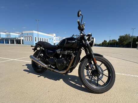 2016 Triumph Street Twin, чёрный, 700000 рублей, вид 5