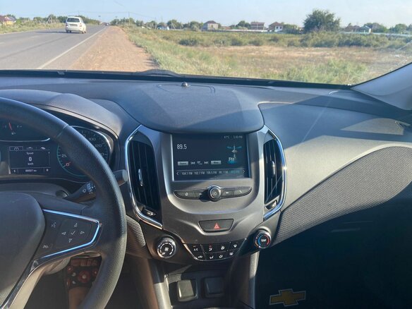 2016 Chevrolet Cruze II, серый, 950000 рублей - вид 3