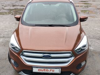2017 Ford Kuga II Рестайлинг, золотистый, 1989000 рублей, вид 1