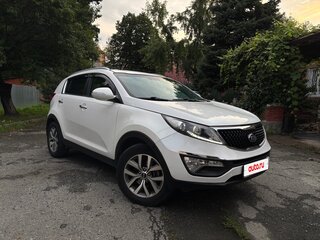 2014 Kia Sportage III Рестайлинг, белый, 1450000 рублей, вид 3