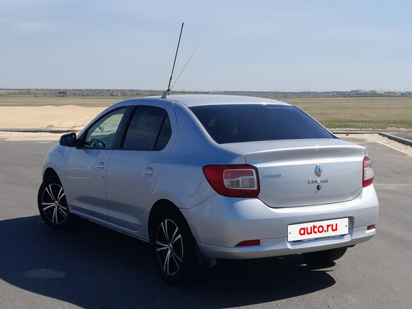 2014 Renault Logan II, серебристый, 820000 рублей - вид 11