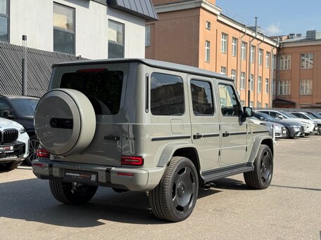 2026 Mercedes-Benz G-Класс AMG 63 AMG II (W465) Рестайлинг, серый, 27790000 рублей, вид 5