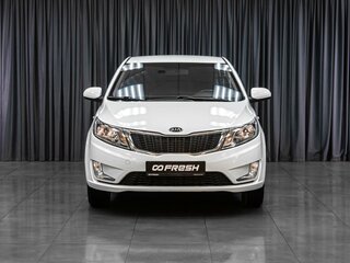 2014 Kia Rio 6-speed III, белый, 879000 рублей, вид 3