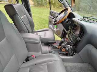 2002 Toyota Land Cruiser 100 Series, чёрный, 1600000 рублей, вид 5