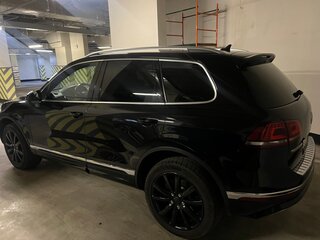 2016 Volkswagen Touareg II Рестайлинг, чёрный, 3300000 рублей, вид 4