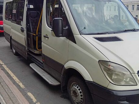 2011 Mercedes-Benz Sprinter, белый, 2600000 рублей, вид 4