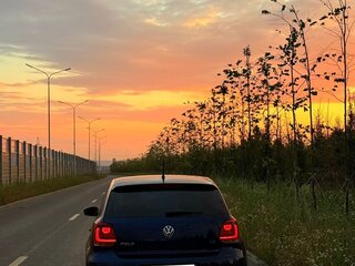2011 Volkswagen Polo V, синий, 550000 рублей, вид 3