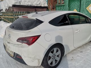 2012 Opel Astra GTC J Рестайлинг, белый, 630000 рублей, вид 3