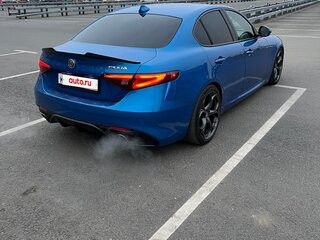 2017 Alfa Romeo Giulia II (952), синий, 2750000 рублей, вид 4