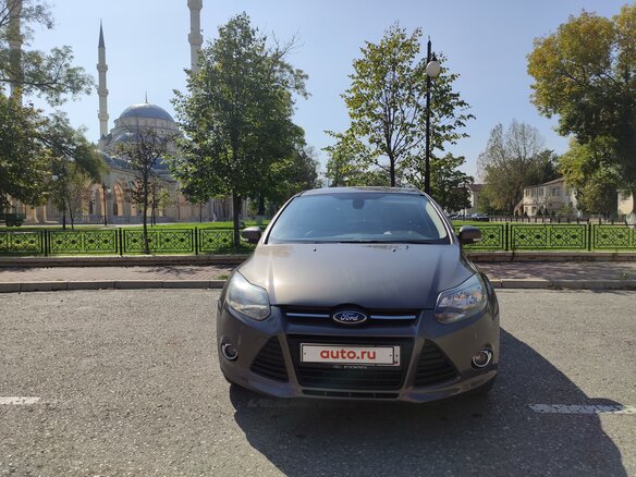 2013 Ford Focus III, коричневый, 960000 рублей