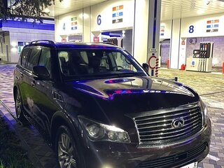 2011 Infiniti QX56 II, пурпурный, 2000000 рублей, вид 4