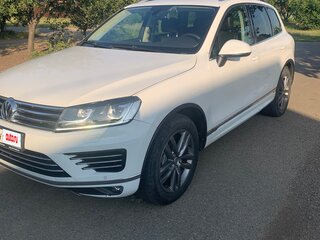 2016 Volkswagen Touareg II Рестайлинг, белый, 2900000 рублей, вид 1