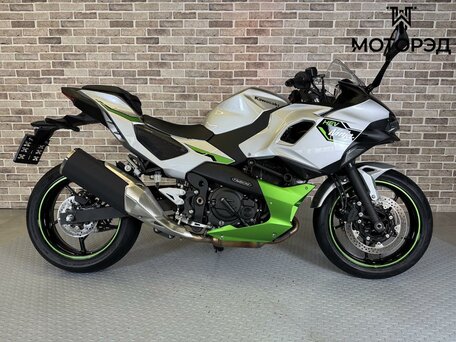 2025 Kawasaki Ninja 7, серый, 955000 рублей, вид 1
