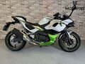 2025 Kawasaki Ninja 7, серый, 955000 рублей