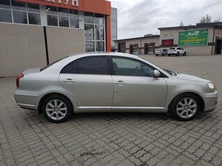 2007 Toyota Avensis II Рестайлинг, серебристый, 800000 рублей, вид 5