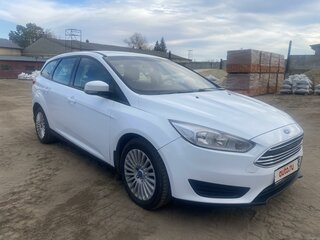 2017 Ford Focus III Рестайлинг, белый, 800000 рублей, вид 2