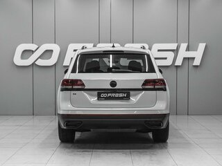 2020 Volkswagen Atlas I Рестайлинг, белый, 3350000 рублей, вид 4