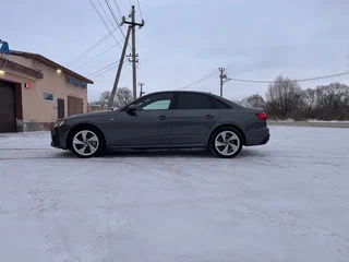 2020 Audi A4 45 TFSI V (B9) Рестайлинг, серый, 4800000 рублей, вид 3